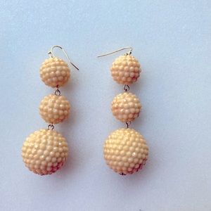 Drop Earrings in Light Pink